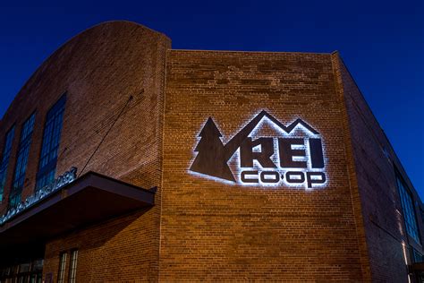 What is rei co op - Up to 50% off The North Face clothing and footwear deals. Up to 30% off REI Co-op Hats, gloves and accessories. Up to 50% off clothing deals from top brands. Up to 50% off footwear deals. 30% off all Eureka tents. Up to 30% off Camp stoves, grills & firepits. 
